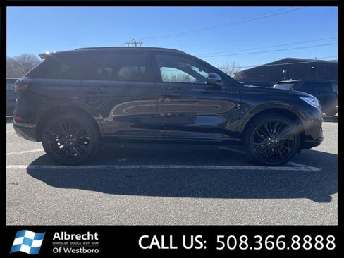 Used 2023 Lincoln Corsair Reserve w/ Equipment Group 201A image 6