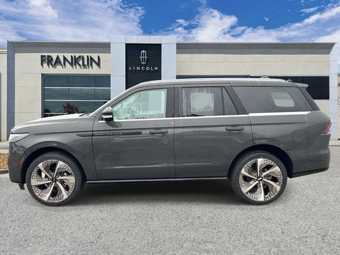 New 2026 Lincoln Navigator Black Label AWD/4WD image 4