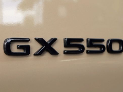 Used 2024 Lexus GX 550 AWD/4WD image 37