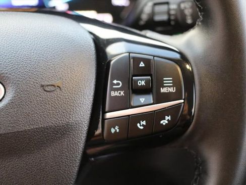 Used 2021 Ford Escape SE w/ SE Sport Appearance Package image 28