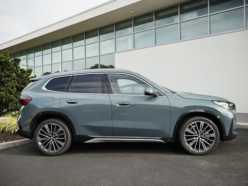New 2026 BMW X1 xDrive28i w/ Technology Package AWD/4WD image 4