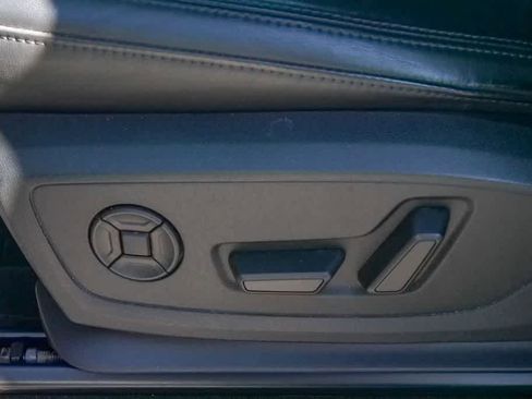 Used 2023 Audi Q3 2.0T Premium Plus w/ Premium Plus Package image 20