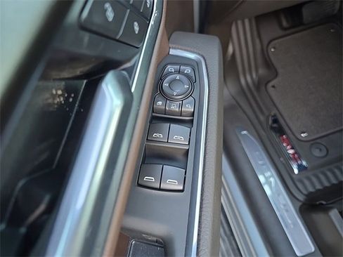 New 2025 GMC Sierra 2500 Denali w/ Max Trailering Package image 17