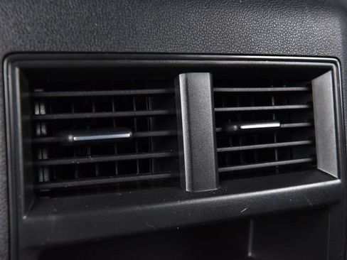 Used 2023 Volkswagen Atlas Cross Sport SEL AWD/4WD image 23
