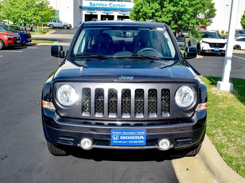 Used 2017 Jeep Patriot High Altitude AWD/4WD image 2