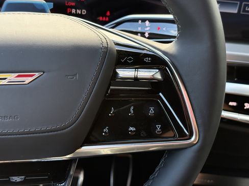 New 2026 Cadillac Lyriq V image 19