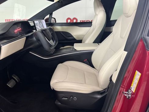 Used 2022 Tesla Model X Plaid image 9