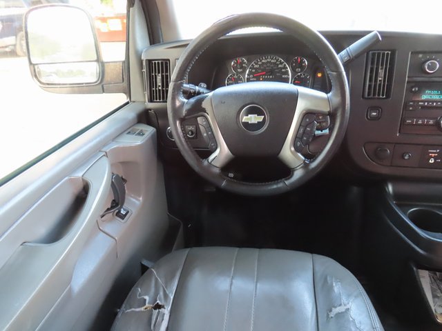 Used 2015 Chevrolet Express 2500 RWD image 11