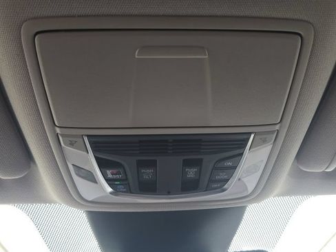 Used 2024 Acura MDX SH-AWD image 19