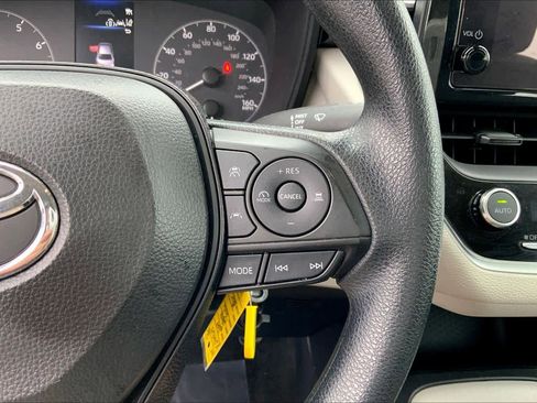 Used 2024 Toyota Corolla LE image 24