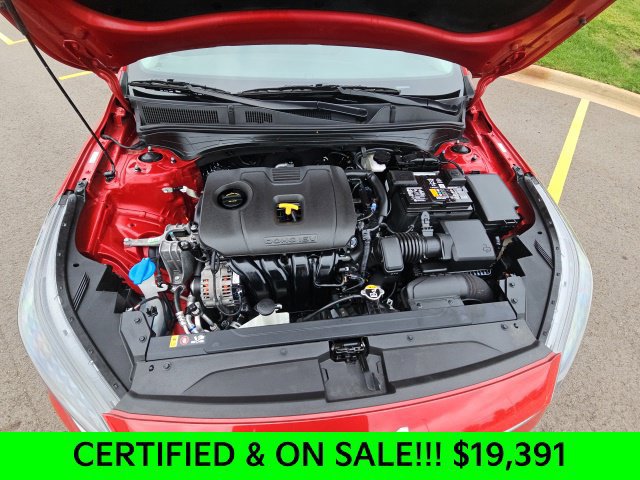Used 2024 Kia Forte LXS w/ LXS Technology Package FWD image 3