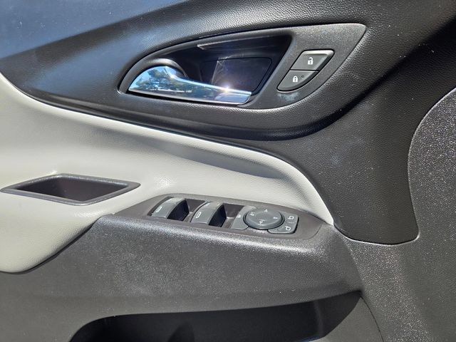 Used 2019 Chevrolet Equinox LS w/ LPO, Floor Liner Package AWD/4WD image 28