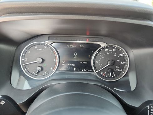 Used 2024 Nissan Rogue S FWD image 17