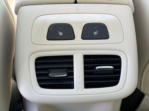 Used 2023 Buick Envision Avenir image 25