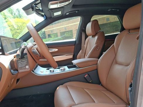 New 2026 Genesis GV70 2.5T Advanced image 14