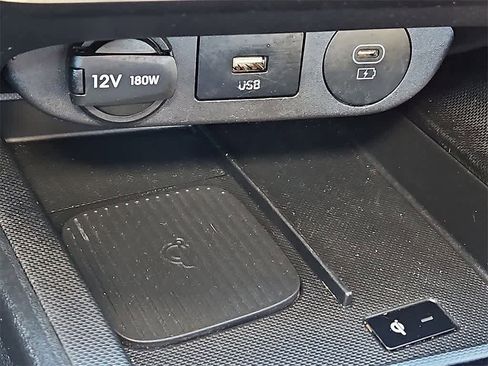 Certified 2024 Hyundai Elantra SEL w/ Convenience Package image 26