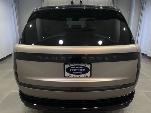 Used 2025 Land Rover Range Rover Autobiography AWD/4WD image 5