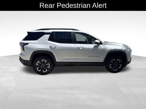 Certified 2025 Chevrolet Equinox ACTIV w/ Safety and Technology Package AWD/4WD image 9