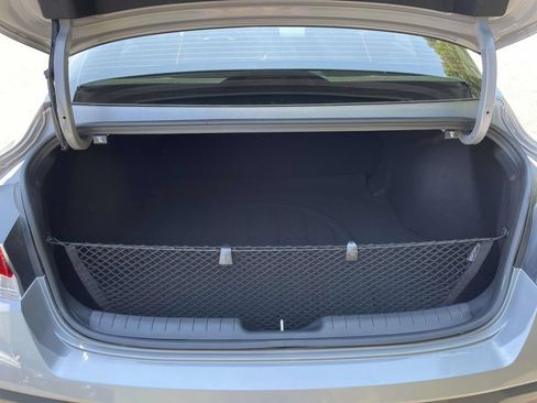 New 2026 Hyundai Elantra SEL FWD image 9
