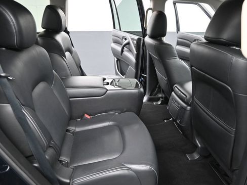 Used 2024 INFINITI QX80 Luxe image 10