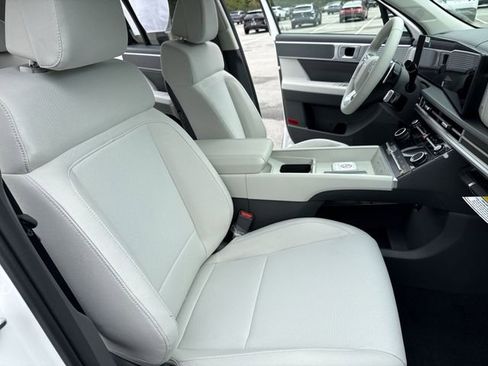 New 2026 Hyundai Santa Fe SE image 18