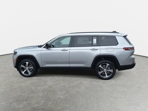New 2026 Jeep Grand Cherokee L Limited AWD/4WD image 8