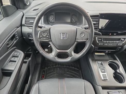 Used 2023 Honda Passport TrailSport image 11