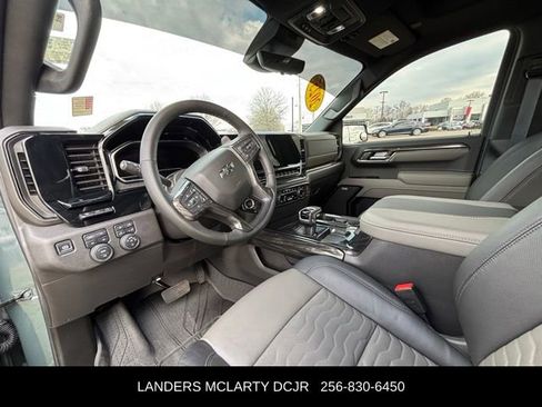 Used 2025 Chevrolet Silverado 1500 ZR2 w/ Technology Package image 20