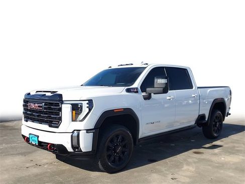 Used 2024 GMC Sierra 2500 AT4 w/ AT4 Premium Plus Package image 2