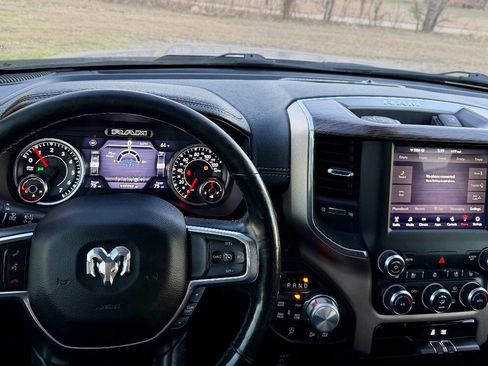 Used 2019 RAM 1500 Laramie w/ Off Road Group image 16