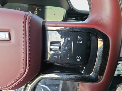 Used 2023 Land Rover Range Rover Sport SE Dynamic AWD/4WD image 18