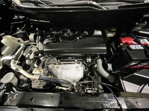 Used 2018 Nissan Rogue SL w/ Premium Package image 22