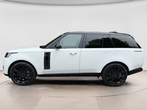 New 2027 Land Rover Range Rover SE AWD/4WD image 2