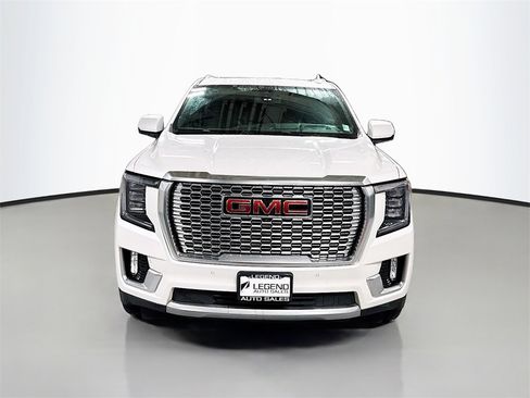 Used 2022 GMC Yukon Denali image 2