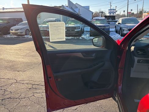 New 2026 Ford Escape Active w/ Tech Pack #1 image 9