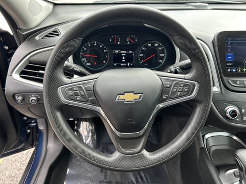 Used 2022 Chevrolet Malibu LT image 21