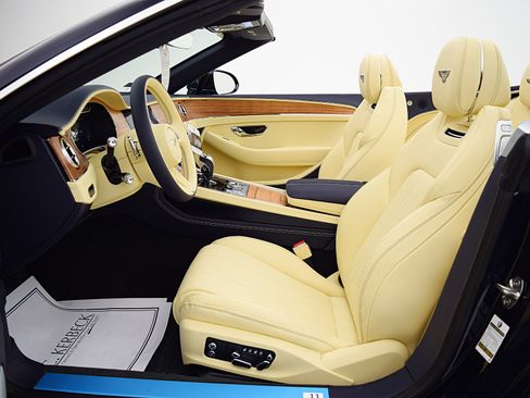 Used 2024 Bentley Continental GT AWD/4WD image 39
