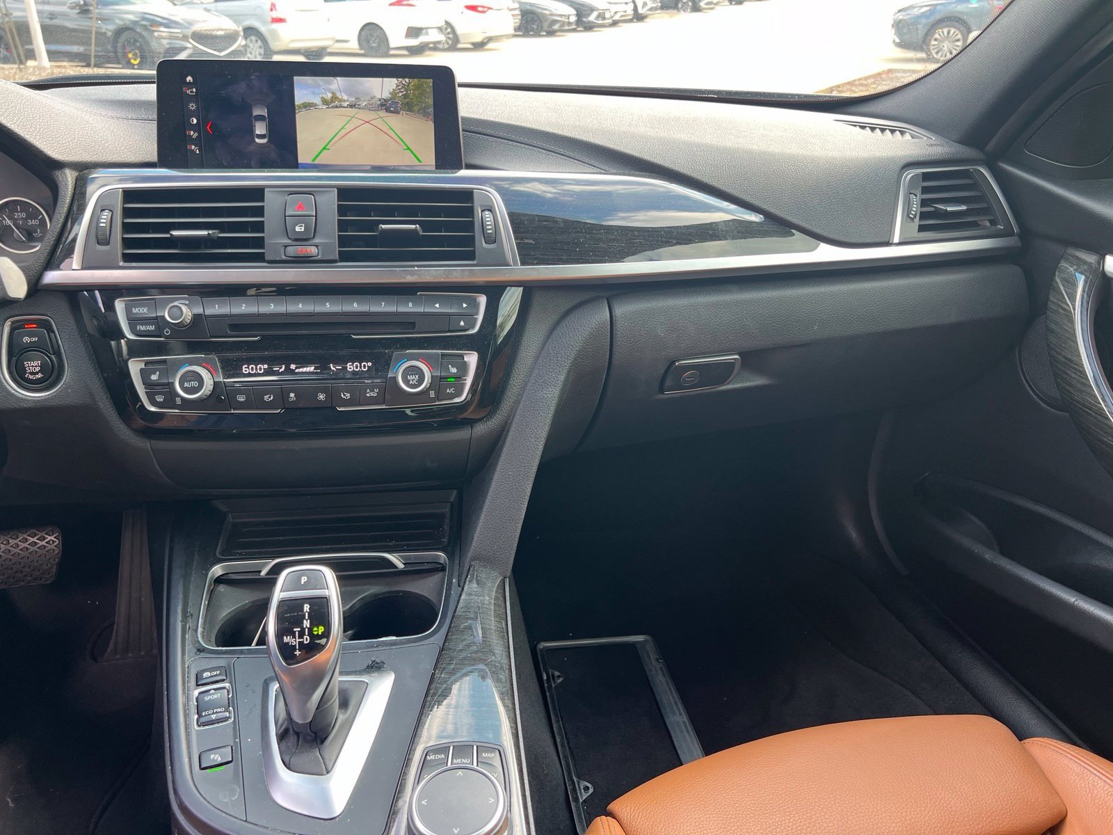 Used 2018 BMW 330i xDrive Sedan w/ Premium Package AWD/4WD image 32