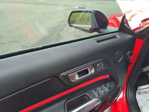 Used 2021 Ford Mustang GT Premium w/ Equipment Group 401A image 10