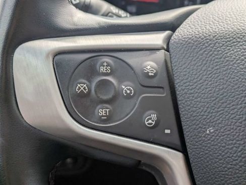 Used 2024 GMC Terrain SLT AWD/4WD image 24