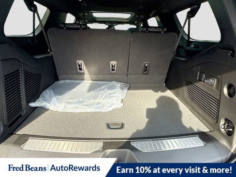 New 2025 GMC Yukon XL Denali w/ Sun & Power Step Package image 29