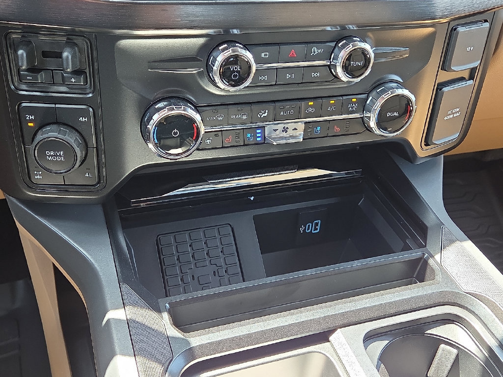 New 2026 Ford F250 Lariat w/ Chrome Package AWD/4WD image 26