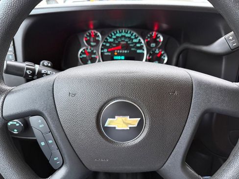 Used 2024 Chevrolet Express 2500 w/ Driver Convenience Package image 23