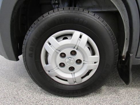 Used 2015 RAM ProMaster 2500 w/ Interior Convenience Group image 9