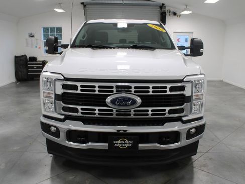 Used 2024 Ford F250 XLT image 3