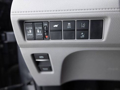 Used 2019 Honda Odyssey EX-L image 38