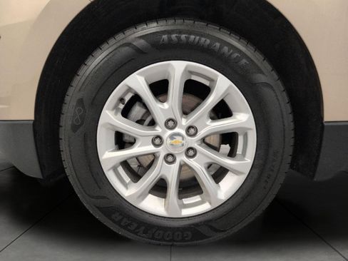 Used 2019 Chevrolet Equinox LT AWD/4WD image 3
