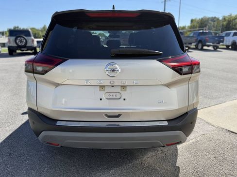 Used 2021 Nissan Rogue SL image 5