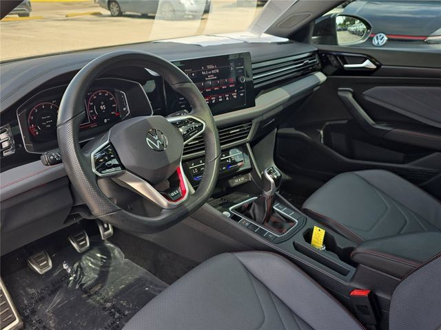 Used 2025 Volkswagen Jetta GLI Autobahn FWD image 13