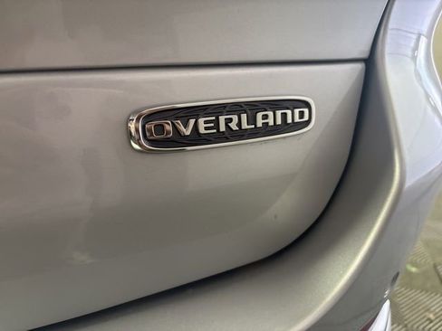 Used 2023 Jeep Grand Cherokee L Overland AWD/4WD image 9